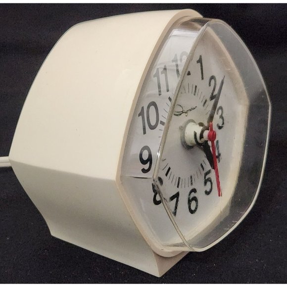 VINTAGE Toastmaster Ingraham ELECTRIC ALARM CLOCK white diamond shaped face MCM - Picture 3 of 10